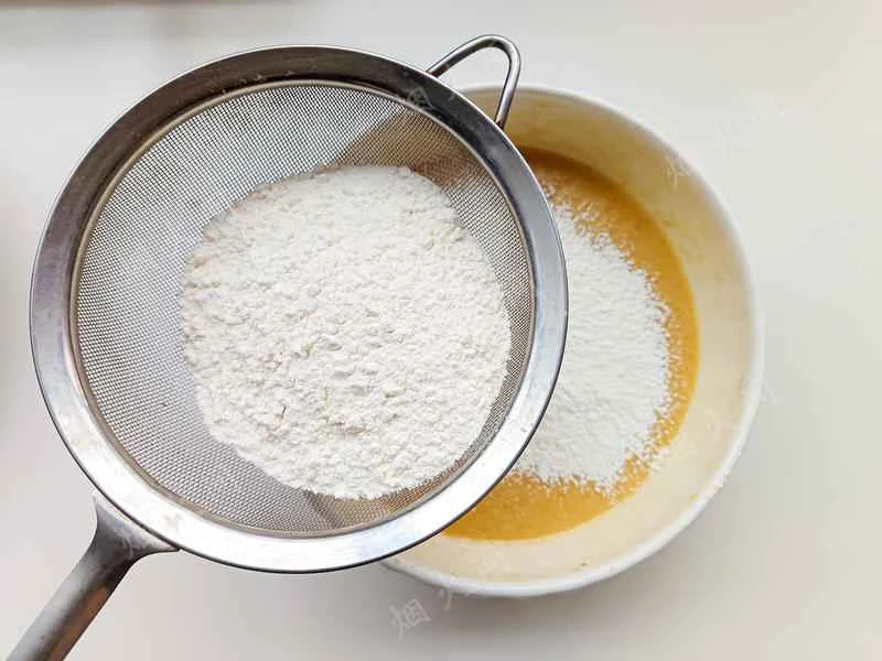 How to make pure milk hand-torn toast: Step 1